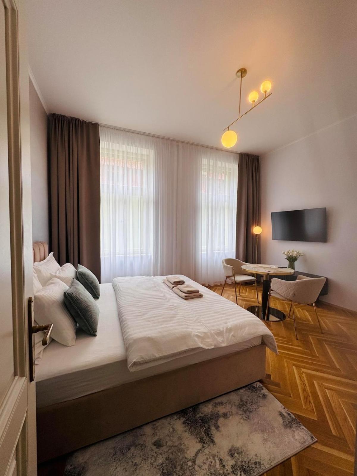 Luxemi Apartments I City Center Premium Studio Прага Номер фото