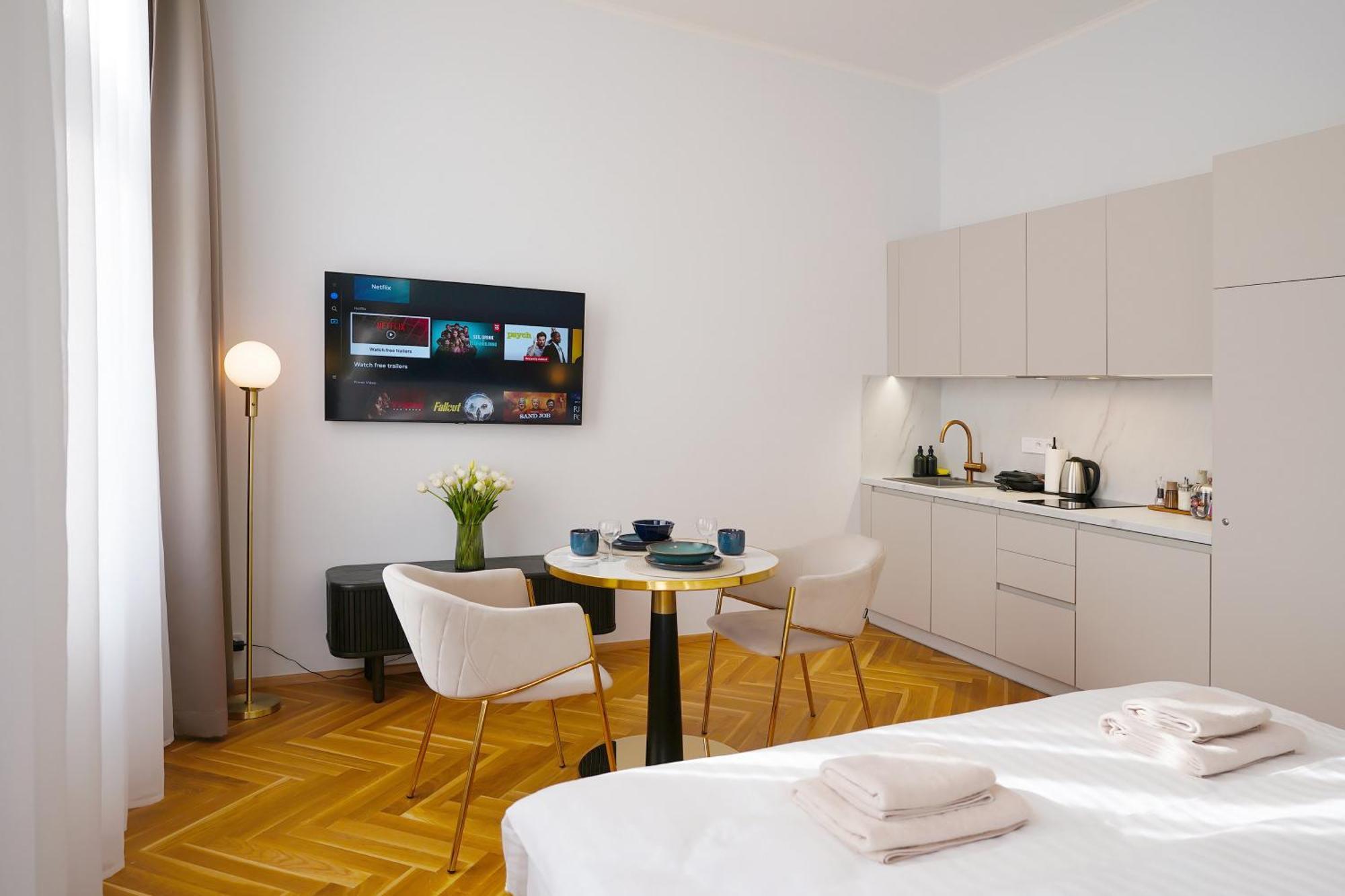 Luxemi Apartments I City Center Premium Studio Прага Номер фото